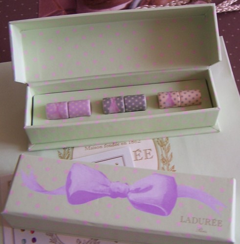 Coffret neuf fèves laduree - coffret,