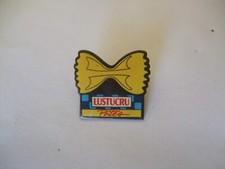 PINS  PATES  LUSTUCRU