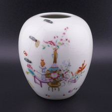 ANTIQUE CHINESE REPUBLIC FAMILLE ROSE PORCELAIN OVOID VASE, YONGZHENG MARK