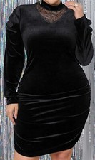 Robe en dentelle à ruché en