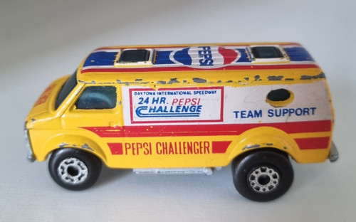 Matchbox chevy van - chevy,