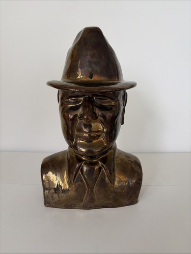 Bear bryant statue ron - statue, by