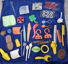 LOT OF 37 TUPPERWARE HOSTESS GIFTS