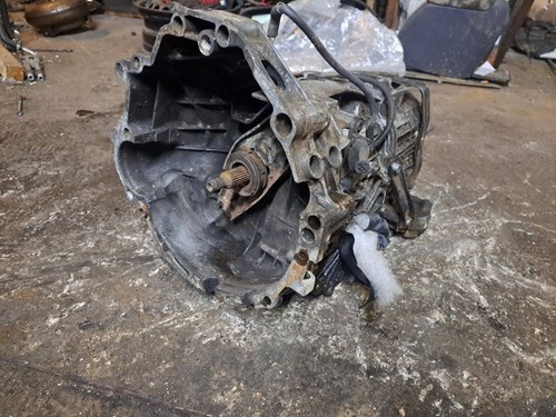 Audi b4 1994 essence - 80,