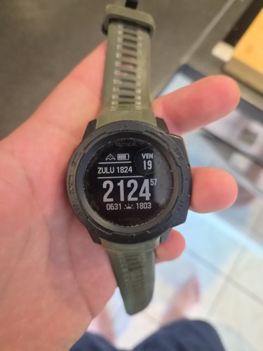 Garmin instinct - ,