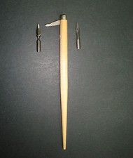 CALLIGRAPHIE PORTE PLUME BOIS