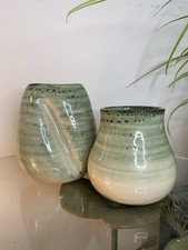 Ensemble De Deux Vases
