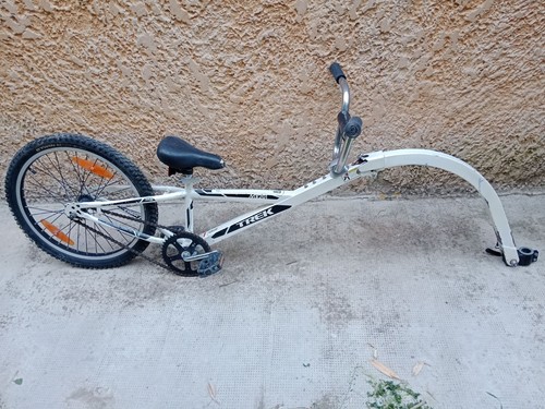 Vélo suiveur trek mt201 - vélo,
