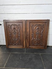 Paire De Portes En Bois Sculpté