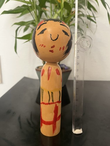 Poupée kokeshi amusante non - poupée,
