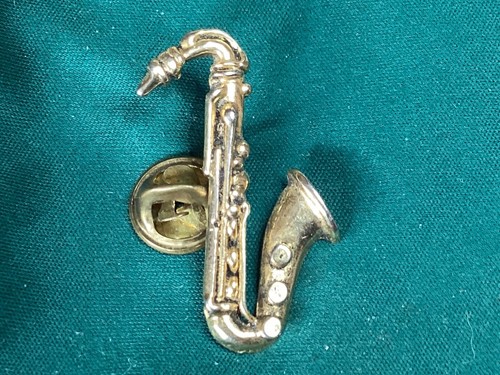 Pins saxophone sax - alto, en