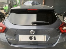 Malle/Hayon arriere NISSAN