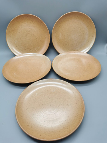 Anciennes assiettes à - 5,