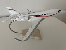 Maquette Avion d'Affaires Falcon 2000LXS Dassault Aviation au 1/72 Résine Cassé