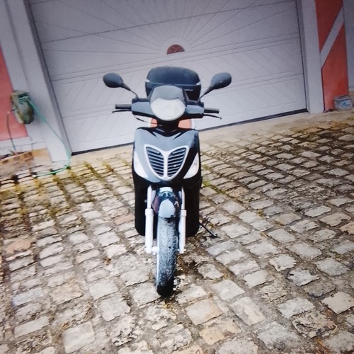 Vendre pièces 125 moto - cf,