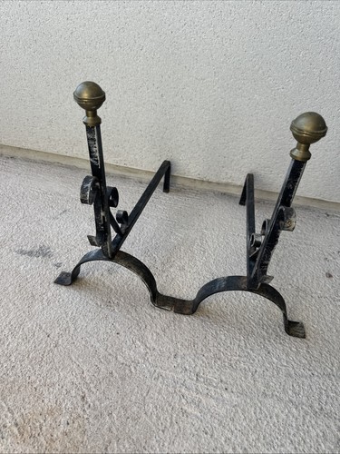 Paire chenets cheminée - (n),