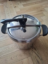 Cocotte Neuve LAGOSTINA 26 Cm