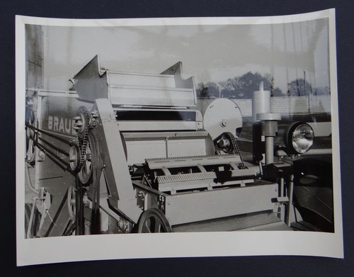 Vintage photo braud combine - photo,