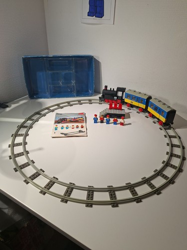 Lego 7710 push along - push-along, passenger