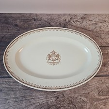 Plat Ovale Décor Ogives De