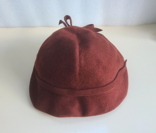 Chapeau feutre des années - en,