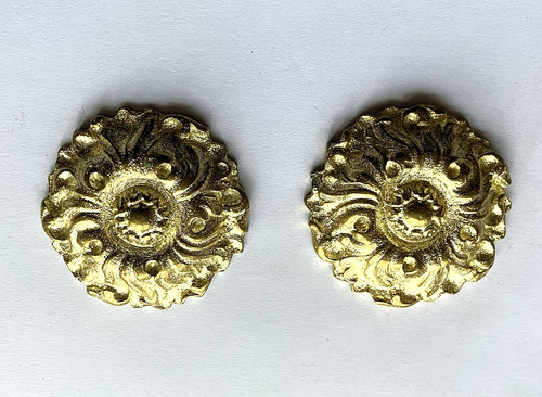 Décor pediment bronze brass