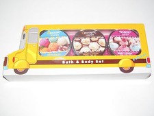 Coffret Selle Bain & Gel Douche 3 Parfum Différents Bain Bath & Body Set