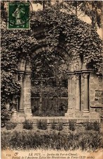 Old postcard AK Le PUY Jardin du Fer-a-Cheval Portail de l'Ancienne Église des (589034)