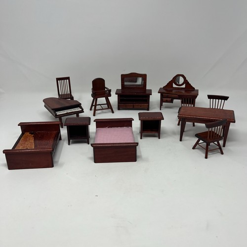 Lot vintage wood doll - 13,