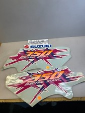 1 jeu stickers violet dessous