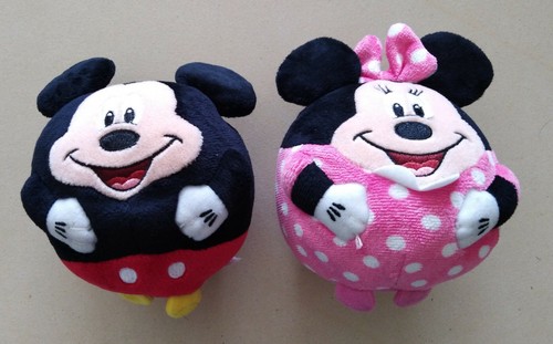 Lot peluches mickey - de,