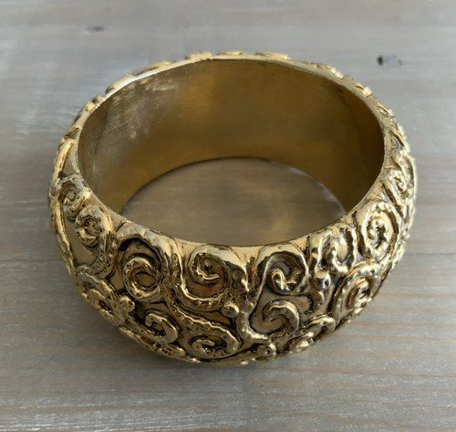 Magnifique bracelet karl - magnifique,