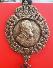 BRONZE WATCH HOLDER