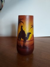 Ancien Petit Vase En Verre Peint Chameau Desert Palmiers