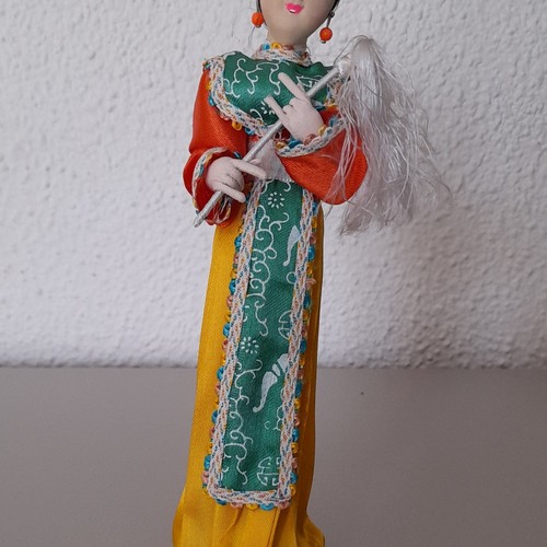 Poupée tissu costume