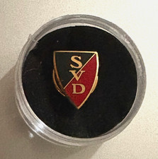 Vtg Screw-Back Pin Badge