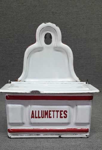 Ancienne boite allumettes - à,