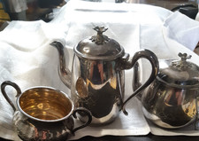 Service à thé et café, pot