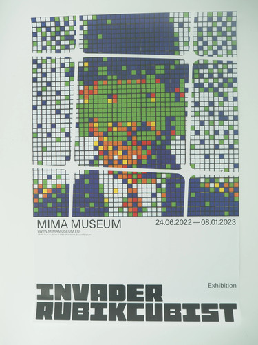 Space invader magritte - invader,