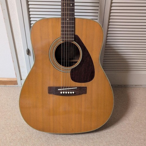 Guitare acoustique vintage