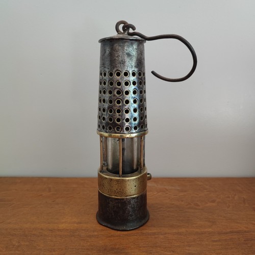 Ancienne lampe mine - ancienne,