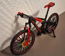 Vélo VTT Miniature Échelle