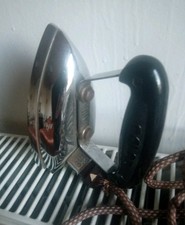 Petit fer à repasser Calor