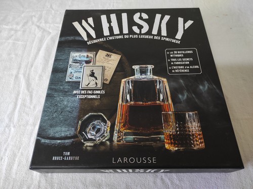 Coffret avec livre - livre, whisky