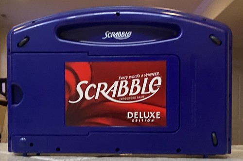Hasbro scrabble deluxe edition - hasbro,