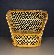 Vintage Small Wicker Bench - Retro Dollhouse Miniature Decor