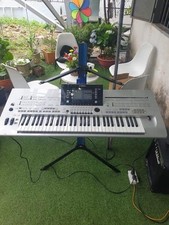Yamaha Tyros 4 Electronic Keyboard