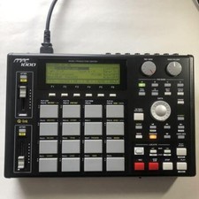 Akai Professional MPC1000 BK Sequencer and Sampler Music Production Center 16Pad