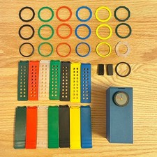 Montre-bracelet Verner Panton Space Age 7 bracelets et lunettes colorés inter...