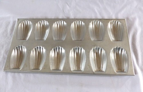 Ancien moule madeleines de - ancien, à